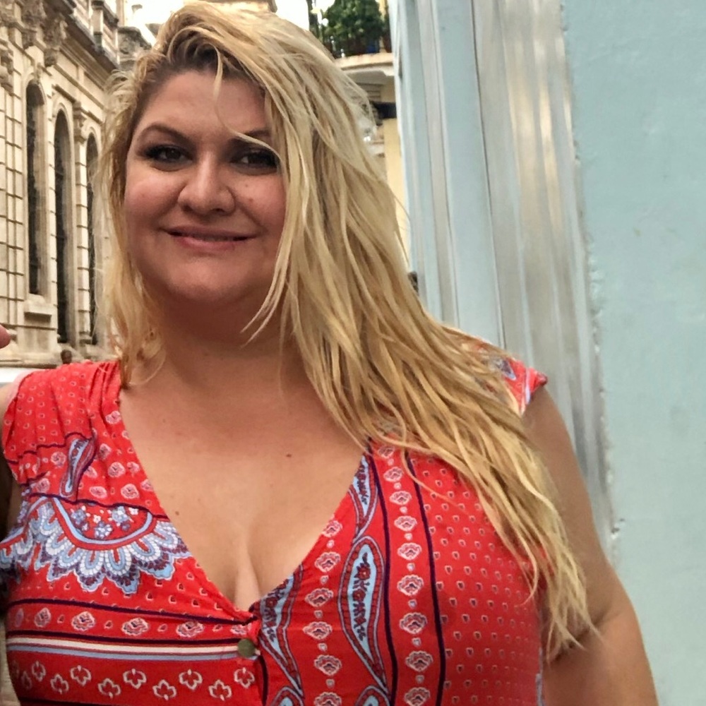 Meet your Posher, Iana